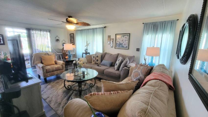 161 Juniper Dr. West a Dundee, FL Mobile or Manufactured Home for Sale